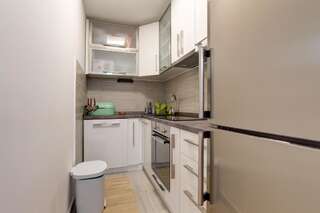 Апартаменты Varja 2 Apartment Свети-Стефан Апартаменты с видом на море-13